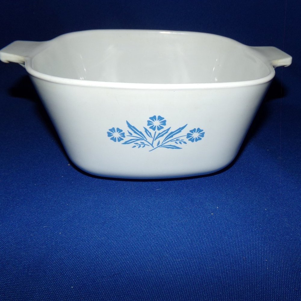 Vintage Corning Ware Cornflower Blue Ceramic 1 3/4 or 1.75 QT Cooking Dish Bowl